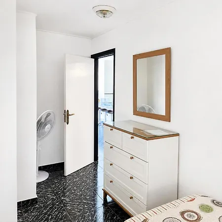 2-bed Sleeps 5 With Pool & Parking * Arona (Tenerife)